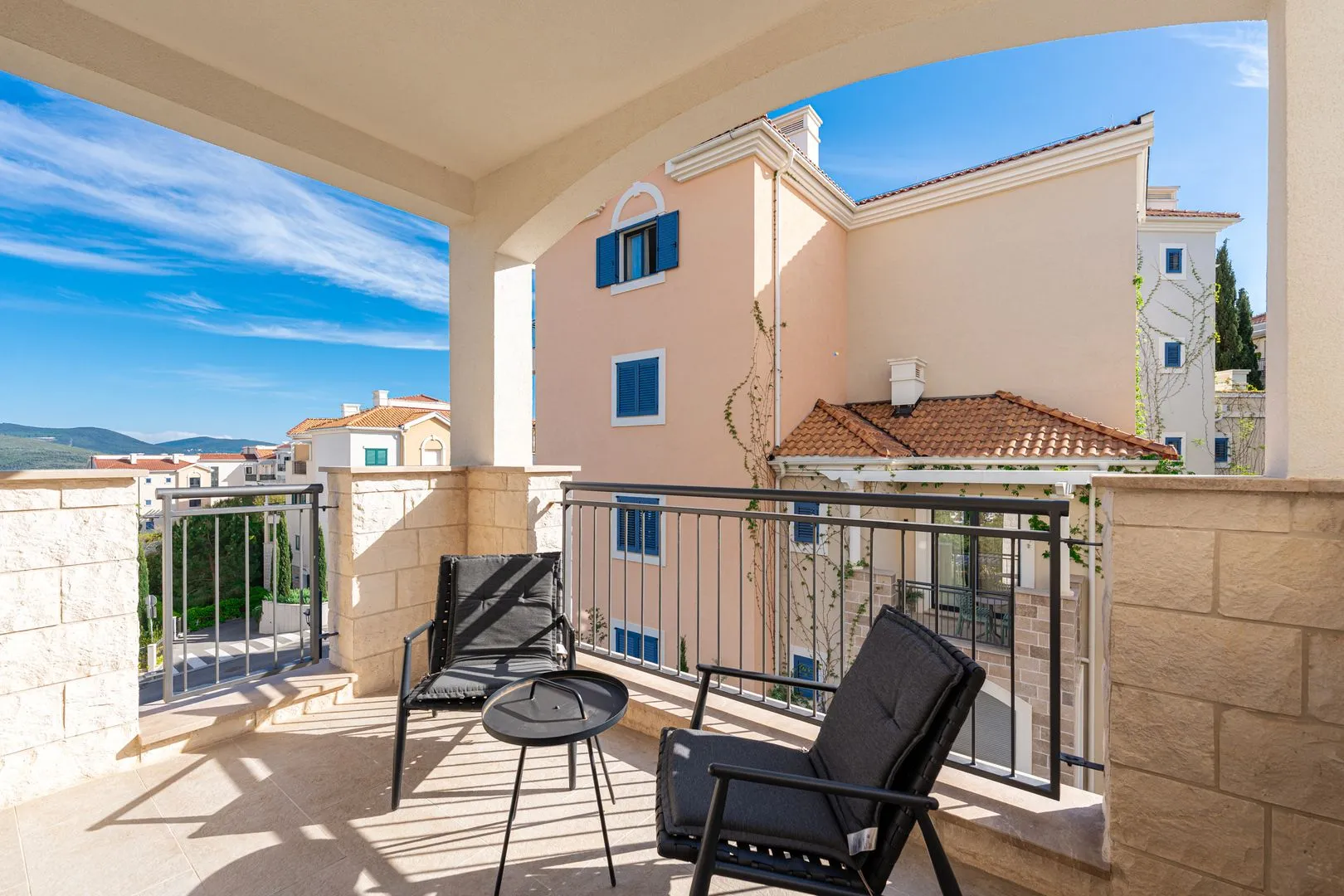 Prodaja, dvosoban stan, 79m², Luštica Bay, Tivat