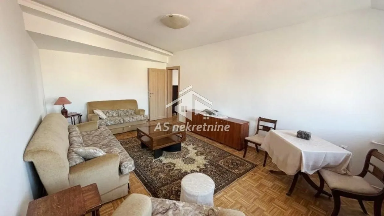 Rent, apartment, 210m², Čukarica, Beograd