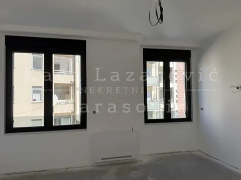 Prodaja, stan, 180m², Vračar Hram, Vračar Sve Podlokacije - image 11