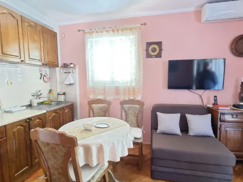 Sale, two bedroom apartment, 58m², Bečići, Budva - image 18