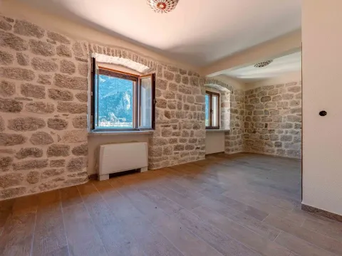 Prodaja, kuća, 130m², Muo, Kotor - image 5