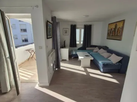 Izdavanje, jednosoban stan, 64m², Velji Vinogradi, Budva - image 5