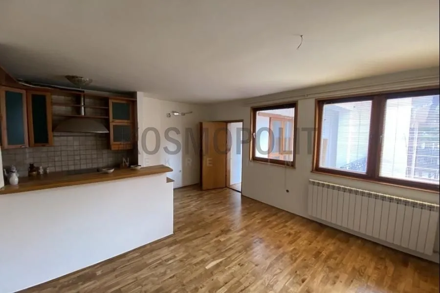 Prodaja, stan, 164m², Dušanovac, Voždovac Sve Podlokacije