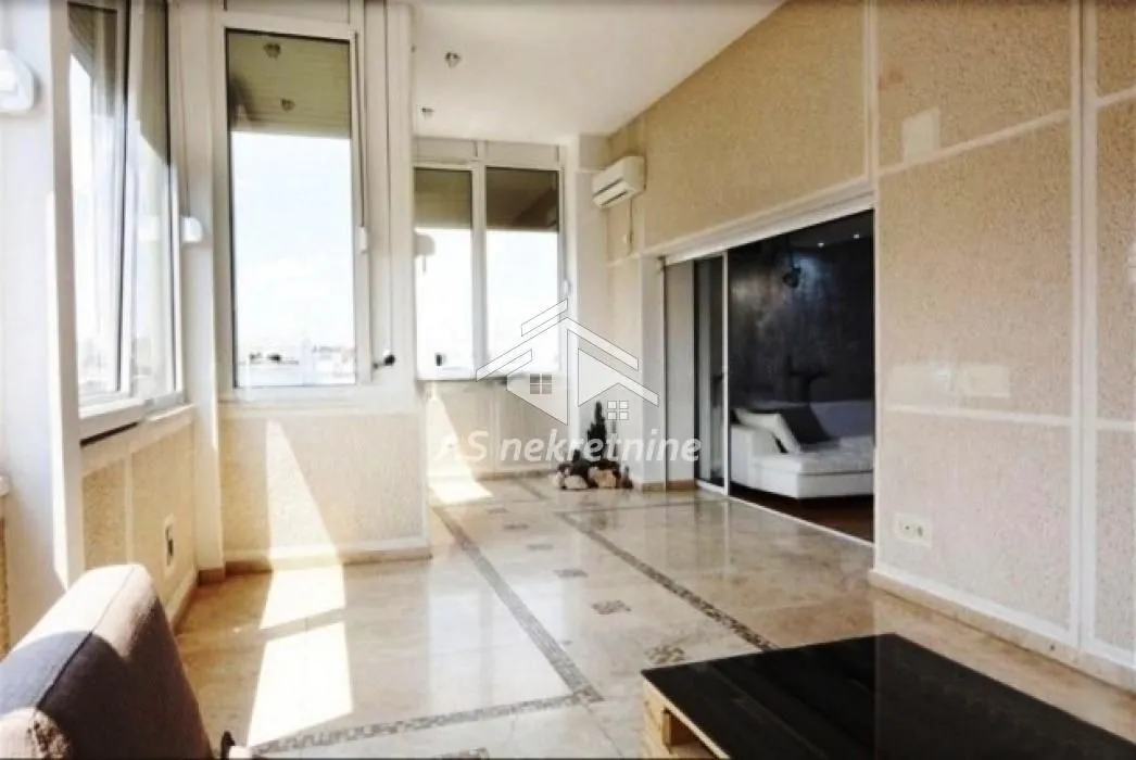 Rent, four bedroom apartment, 140m², Đeram Pijaca, Beograd