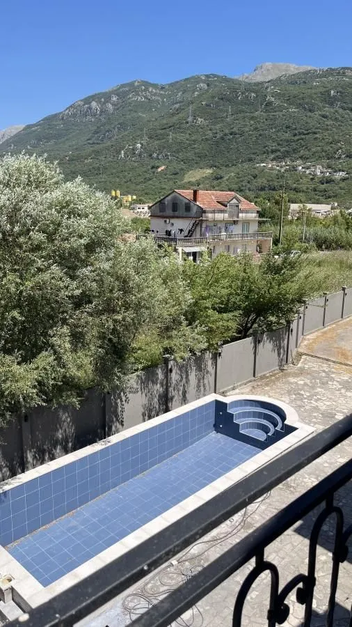 Prodaja, dvosoban stan, 79m², Glavati, Kotor