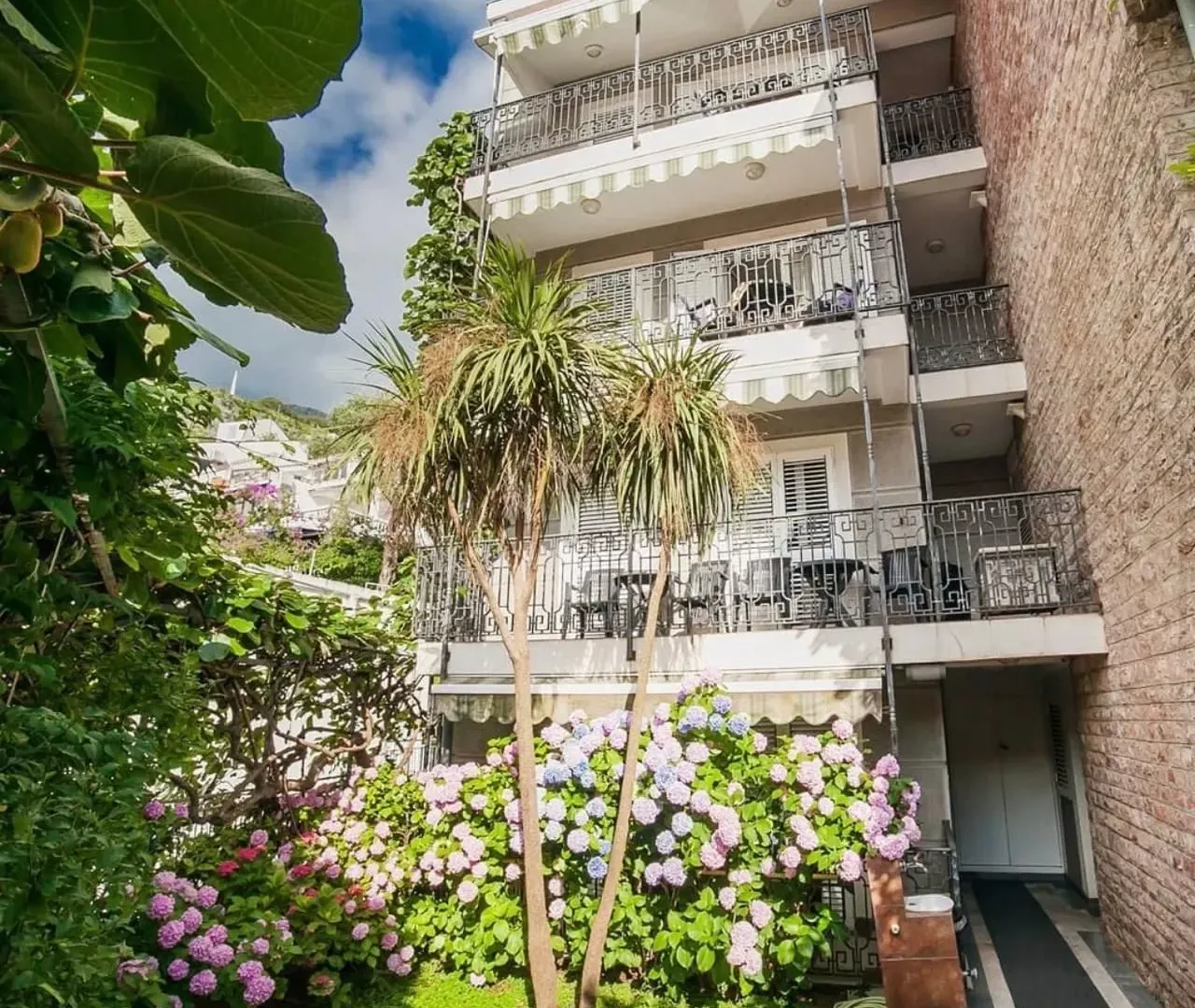 Prodaja, ugostiteljski objekat, 500m², Pržno, Budva
