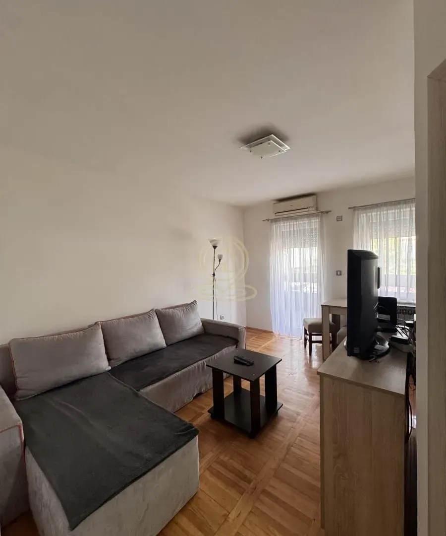 Izdavanje, jednosoban stan, 33m², Telep, Novi Sad Sve Podlokacije