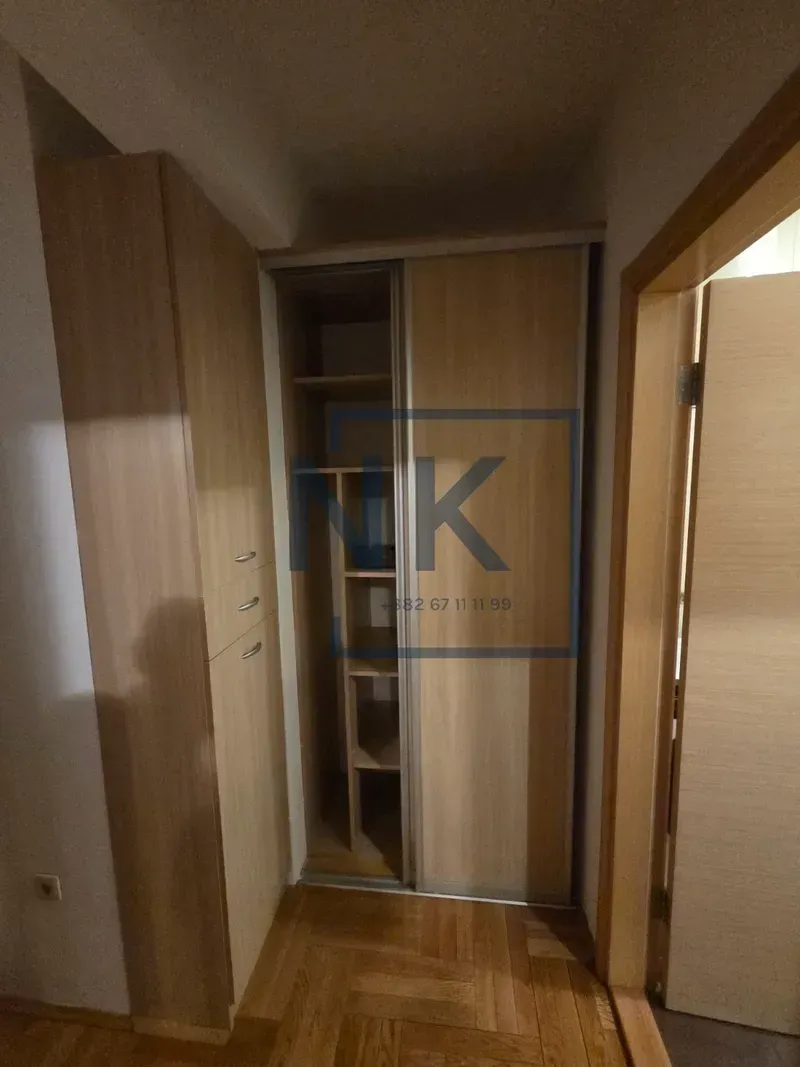 Izdavanje, dvosoban stan, 70m², Tuški Put, Podgorica