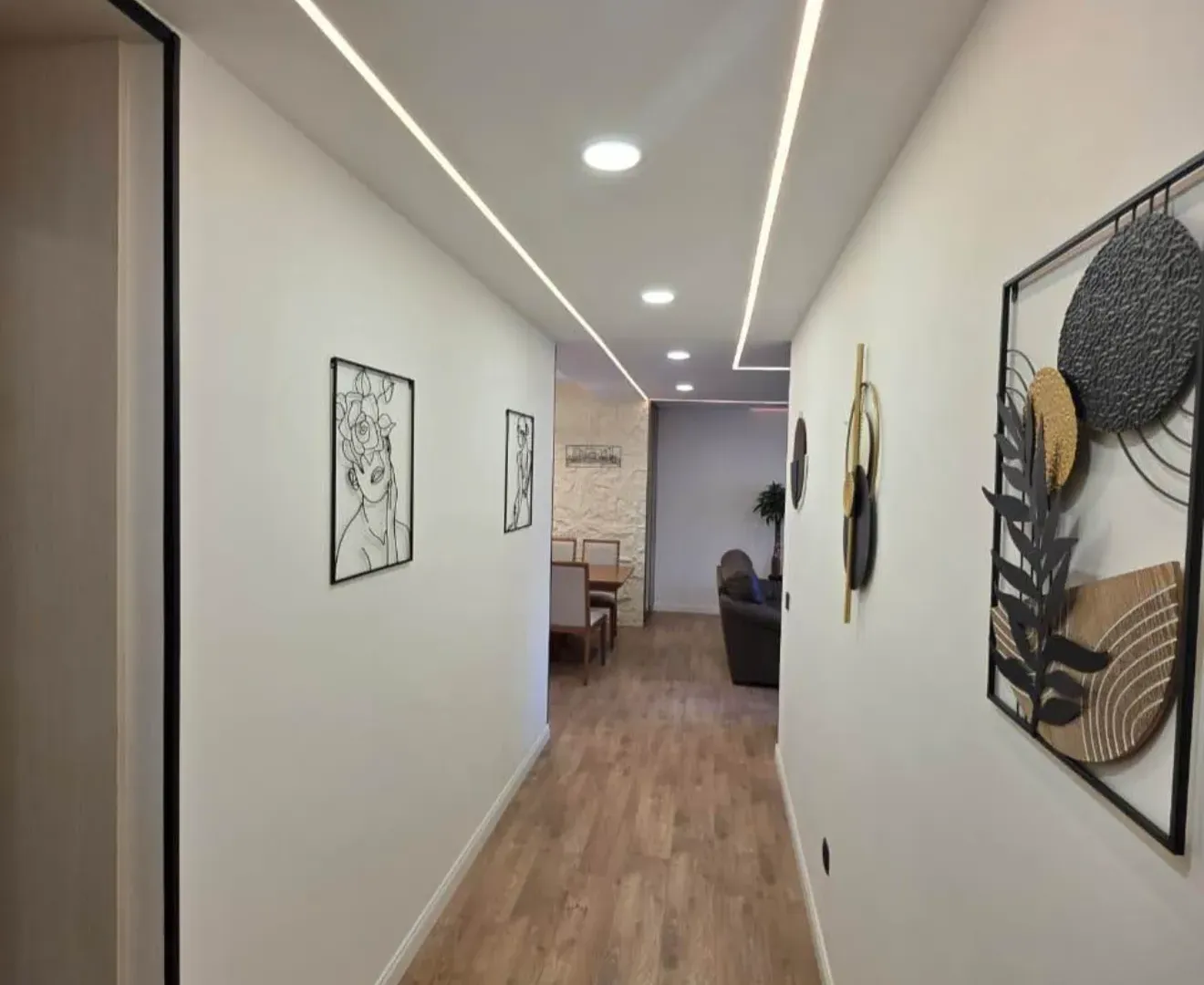 Sale, three bedroom apartment, 106m², Bečići, Budva