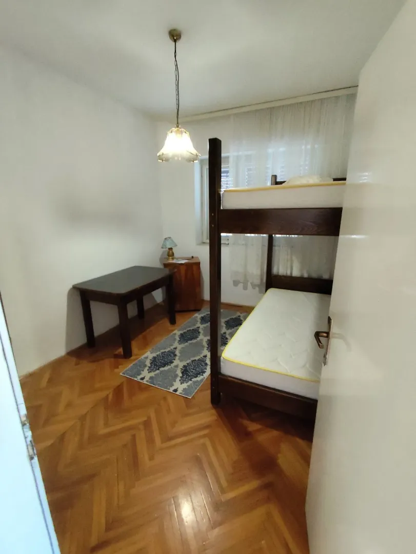 Rent, four bedroom apartment, 140m², Momišići, Podgorica