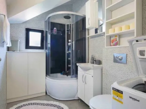 Prodaja, jednosoban stan, 63m², Sveti Stefan, Budva - image 8