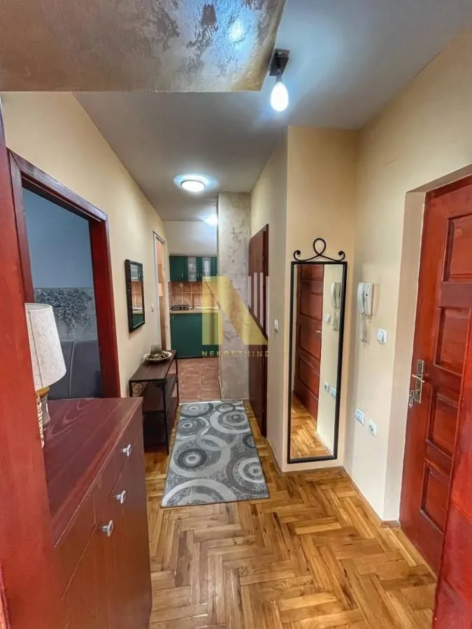 Izdavanje, dvosoban stan, 38m², Nova Detelinara, Novi Sad Sve Podlokacije