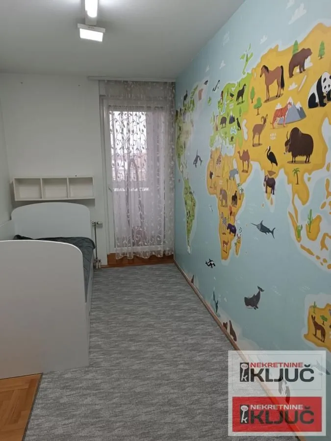 Prodaja, trosoban stan, 62m², Salajka, Novi Sad Sve Podlokacije