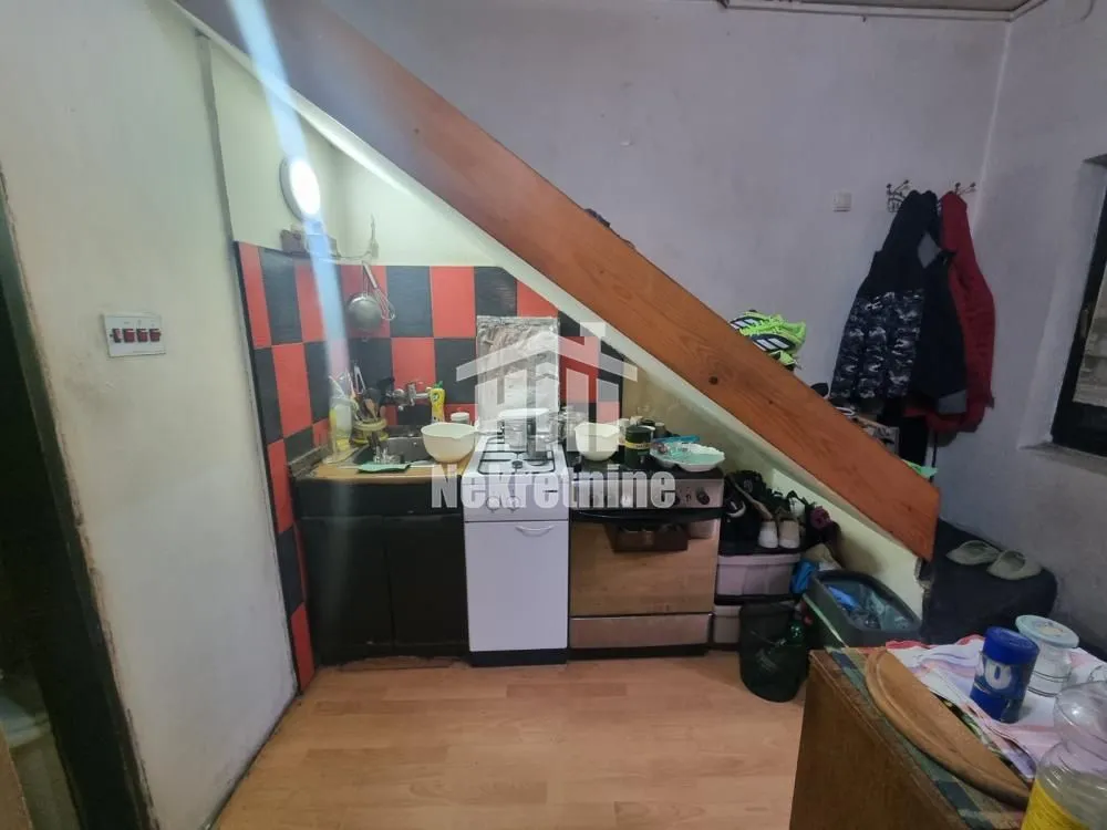 Prodaja, trosoban stan, 20m², Zemun Sve Podlokacije, Beograd