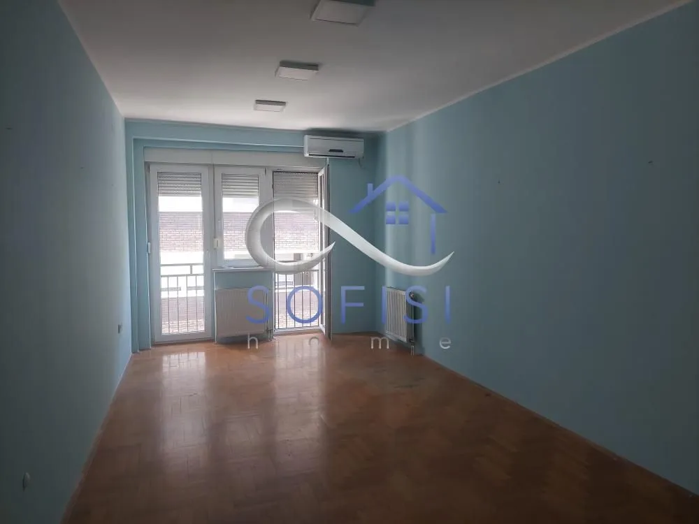 Prodaja, trosoban stan, 78m², Centar, Novi Sad