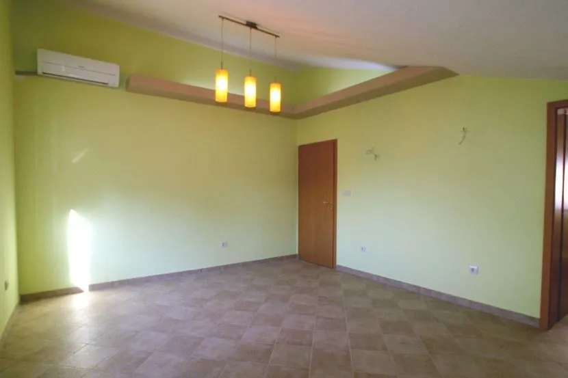 Prodaja, kuća, 218m², Opatovo, Tivat