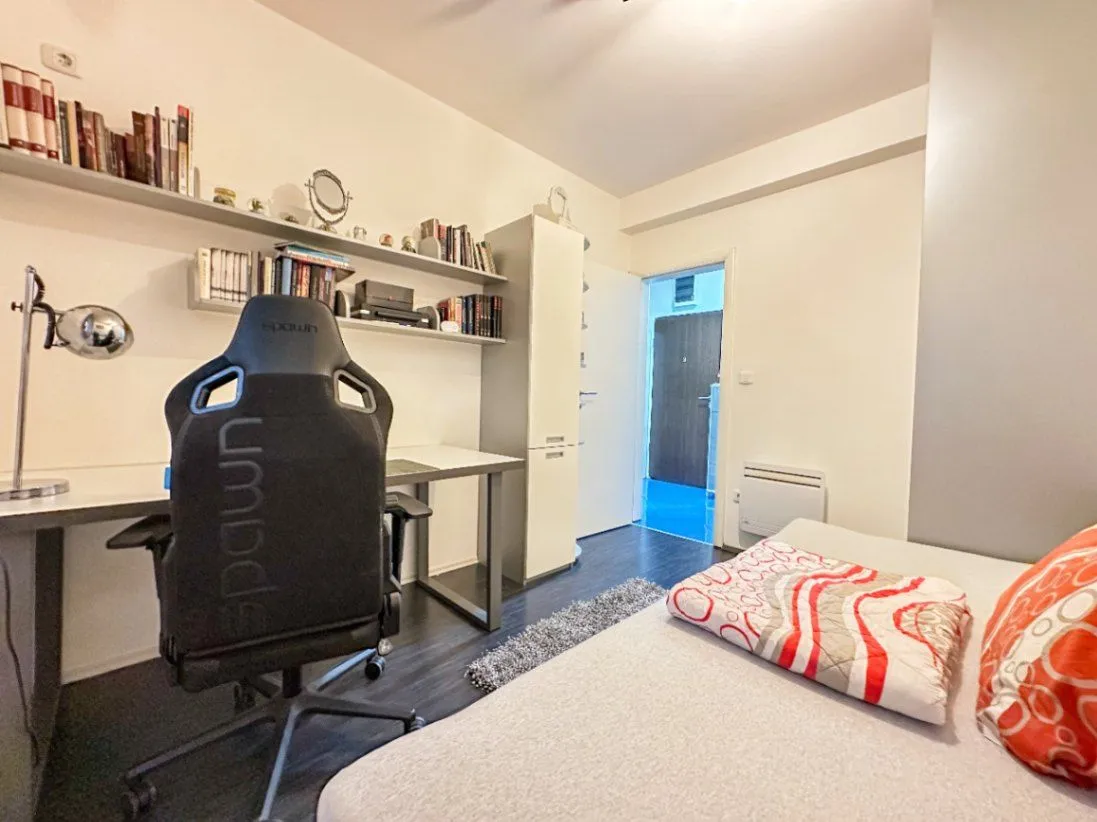 Izdavanje, trosoban stan, 120m², Dalmatinska ulica, Podgorica