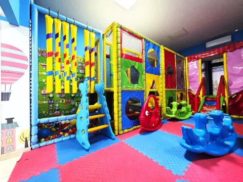 Rent, office space, 100m², Stari Aerodrom, Podgorica - image 7