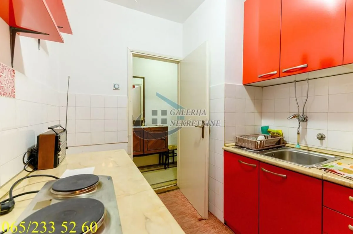 Prodaja, trosoban stan, 92m², Vidikovački venac, Rakovica