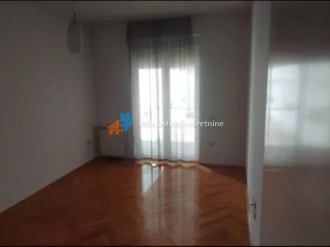 Rent, three bedroom apartment, 110m², Vračar Hram, Vračar Sve Podlokacije - image 10