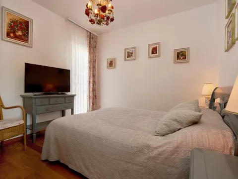 Prodaja, trosoban stan, 150m², Budva, Crna Gora - image 40