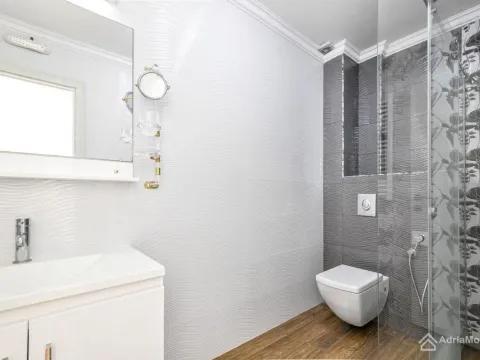 Sale, two bedroom apartment, 115m², Bečići, Budva - image 7