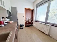 Rent, four bedroom apartment, 135m², Savski Venac, Beograd - image 9