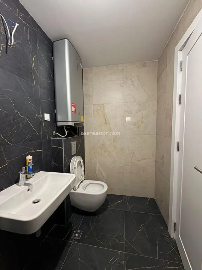 Izdavanje, dvosoban stan, 64m², Podgorica, Crna Gora