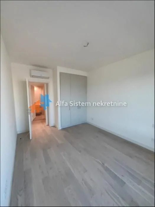 Rent, two bedroom apartment, 55m², Savski Venac, Beograd