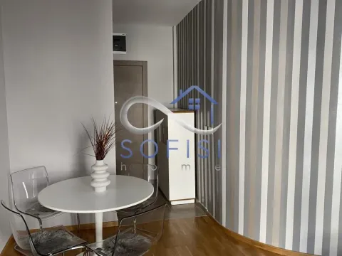 Izdavanje, trosoban stan, 58m², Centar, Novi Sad - image 11