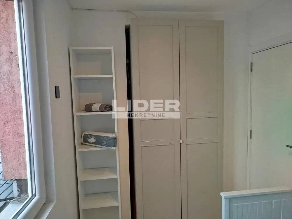 Rent, one bedroom apartment, 40m², Stari Grad, Beograd