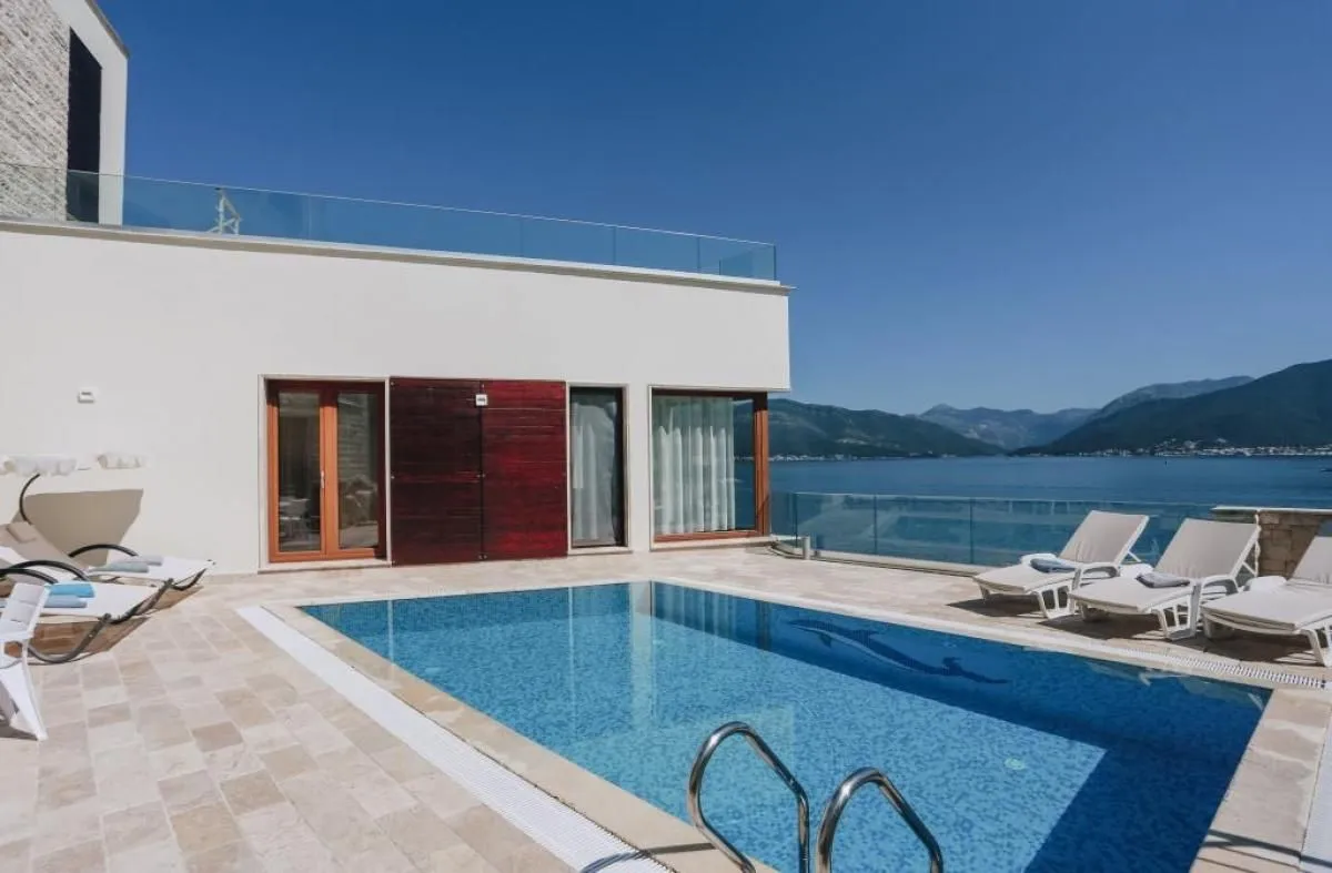 Prodaja, kuća, 517m², Krašići, Tivat