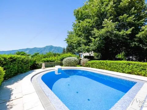 Sale, house, 305m², Orahovac, Kotor - image 2