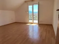 Izdavanje,  kuća, 100m2, Rogami, Podgorica