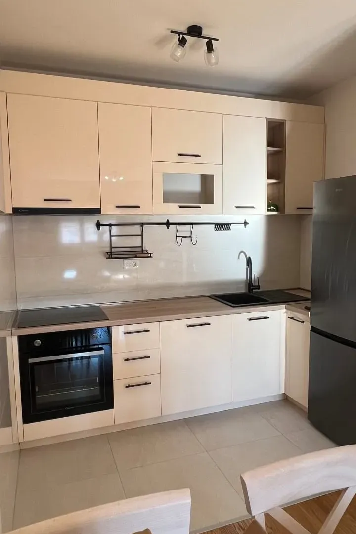Prodaja, jednosoban stan, 49m², Central Point, Podgorica