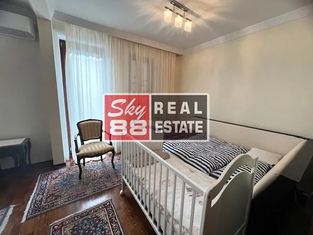 Prodaja, kuća, 288m², Savski Venac, Beograd