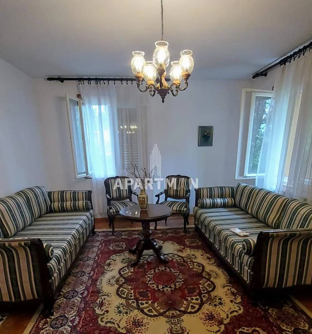 Prodaja, kuća, 320m², Sremčica, Beograd