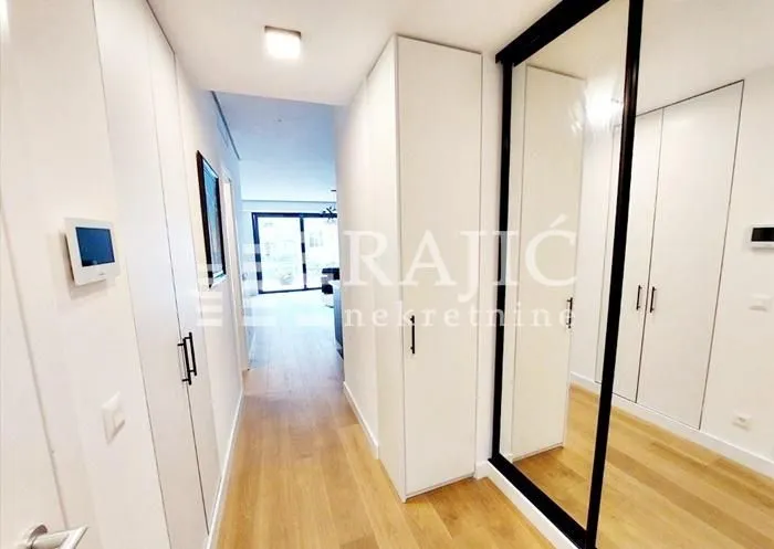 Rent, two bedroom apartment, 75m², Stari Grad, Beograd