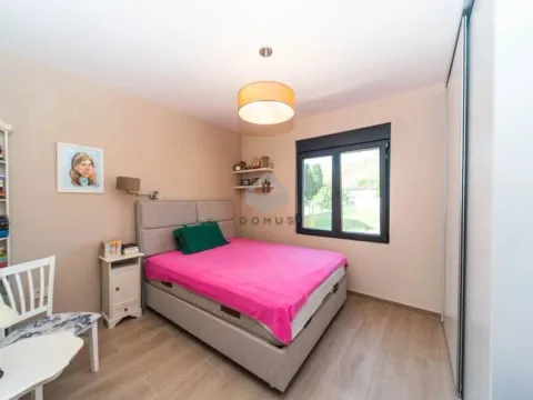 Prodaja, kuća, 130m², Tološi, Podgorica - image 18