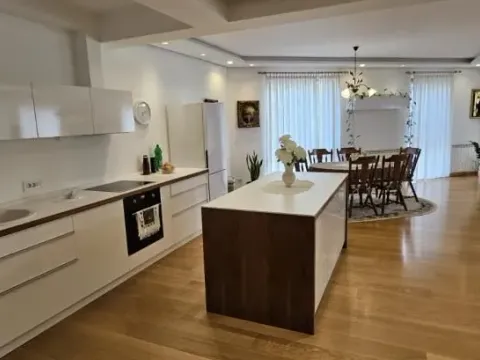 Sale, three bedroom apartment, 148m², Vračar Hram, Vračar Sve Podlokacije - image 7