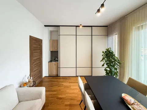 Prodaja, dvosoban stan, 52m², Tološka šuma, Podgorica - image 4