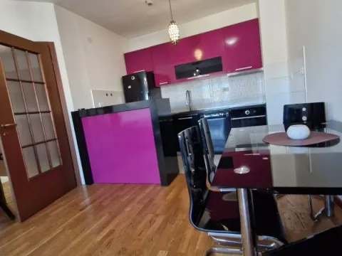 Rent, one bedroom apartment, 54m², City Kvart, Podgorica - image 3