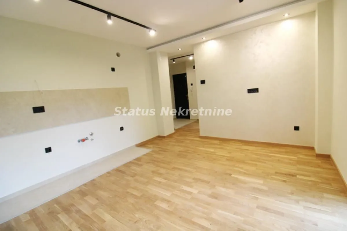 Prodaja, jednosoban stan, 38m², Novo naselje, Novi Sad