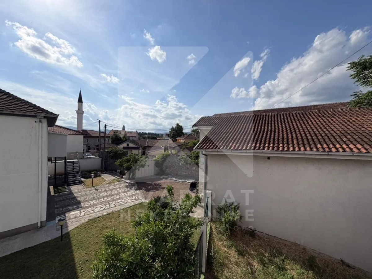 Prodaja, dvosoban stan, 75m², Stara Varoš, Podgorica