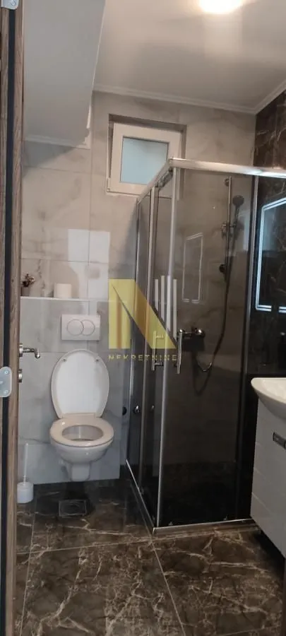 Rent, office space, 350m², Petrovaradin, Novi Sad