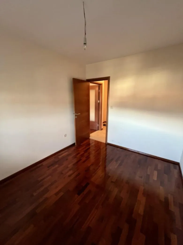 Prodaja, jednosoban stan, 45m², Stari Aerodrom, Podgorica