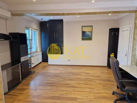 Rent, office space, 33m², Retenzija, Beograd - image 2