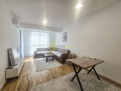 Rent, two bedroom apartment, 63m², Stari Aerodrom, Podgorica - image 1