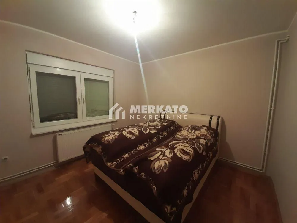Prodaja, kuća, 369m², Centar, Zrenjanin
