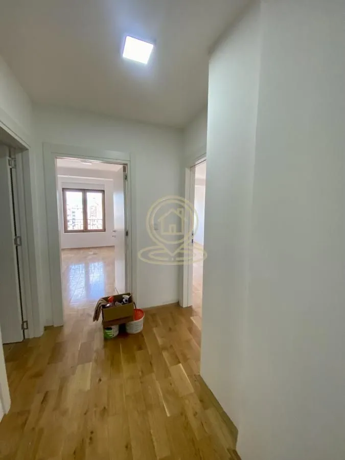 Prodaja, trosoban stan, 76m², Crveni Pevac, Niš